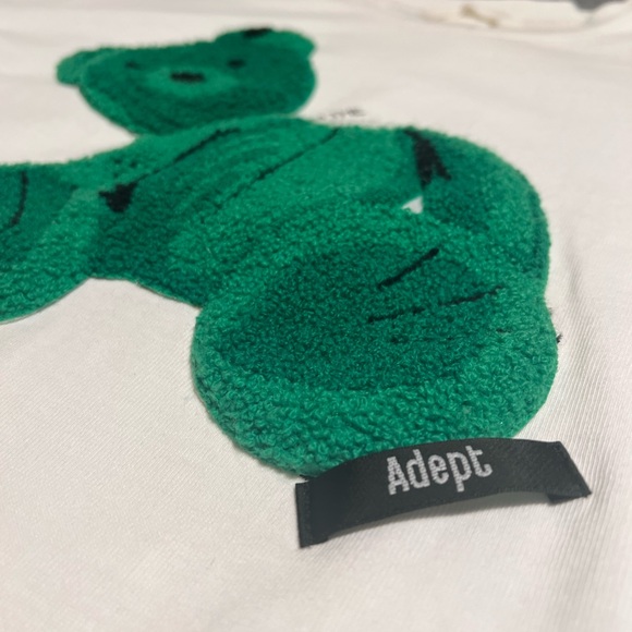 Unique One-Of-A-Kind Men’s T-Shirt with 3D Fuzzy Green Teddy Bear Design Size L - Picture 3 of 7